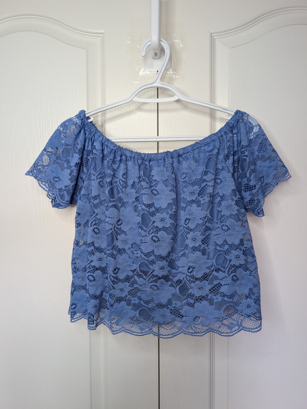 La Vie En Rose Blue Lace Off-Shoulder Crop Top